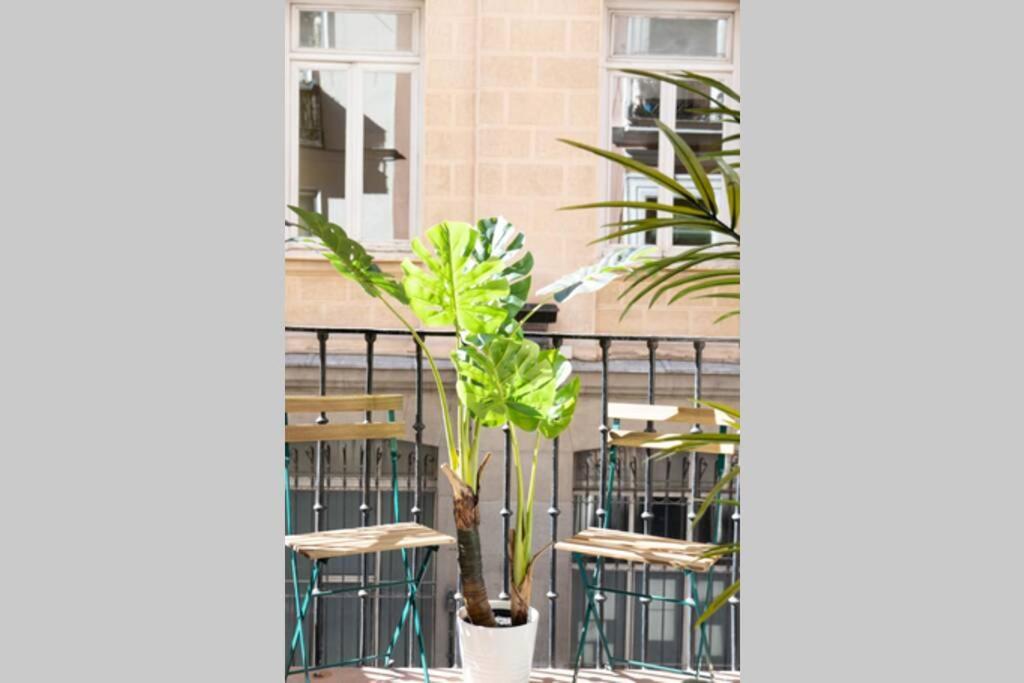 Luxury Apartment Puerta Del Sol City Center Gran Via With Ac Madrid Exterior photo
